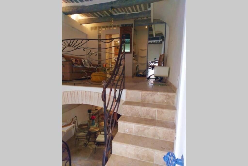 Appartement De Charme Au Coeur Du Vieil 昂蒂布 外观 照片