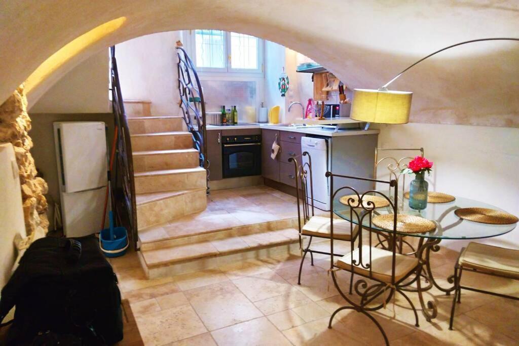 Appartement De Charme Au Coeur Du Vieil 昂蒂布 外观 照片